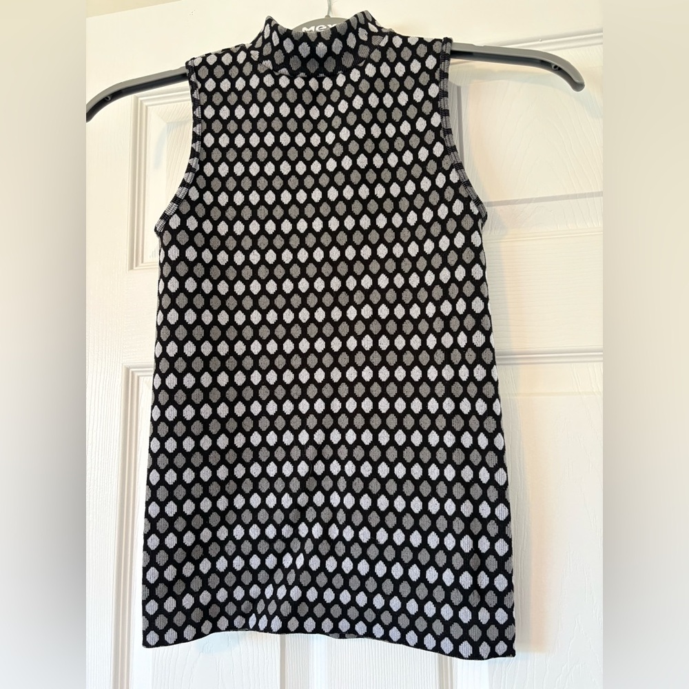 Sleeveless Mock Neck Mini Top in Black and White Spot